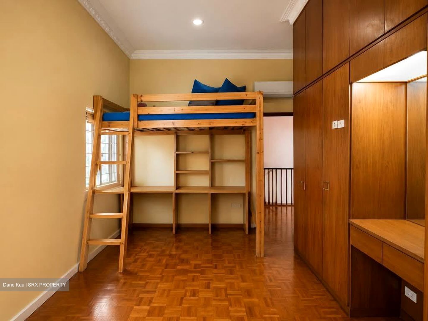 Richards Avenue (D19), Terrace #614695781